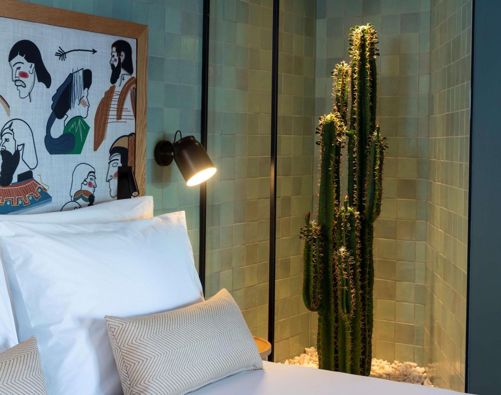 Se Catedral Porto, Tapestry Collection By Hilton Oporto